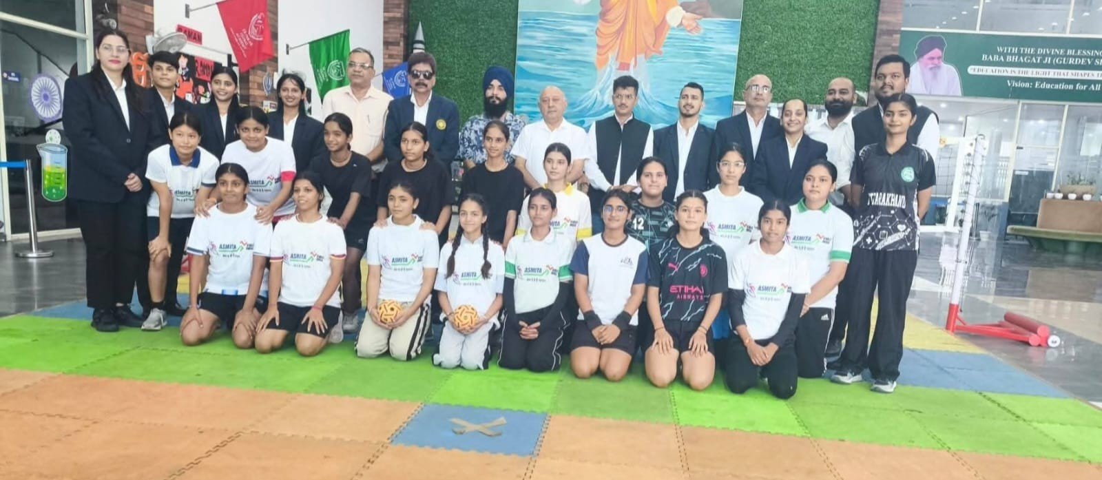 सेपक टकरा में होली एंजल पब्लिक स्कूल की टीम ने लहराया परचम