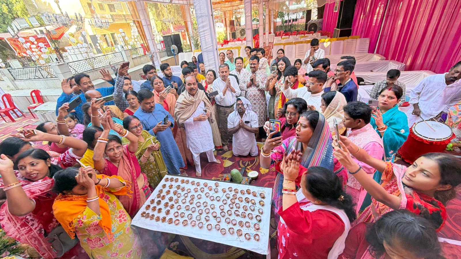 दुर्गा पूजा महोत्सव में संधि पूजा और अष्टमी पूजन, बच्चों ने दी मनमोहक प्रस्तुतियां